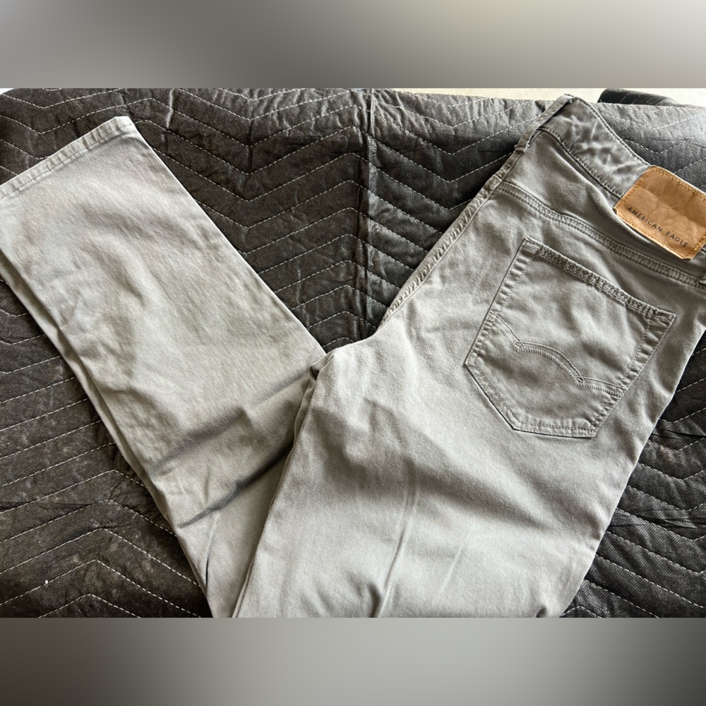 Gray American Eagle Jeans 33X30
